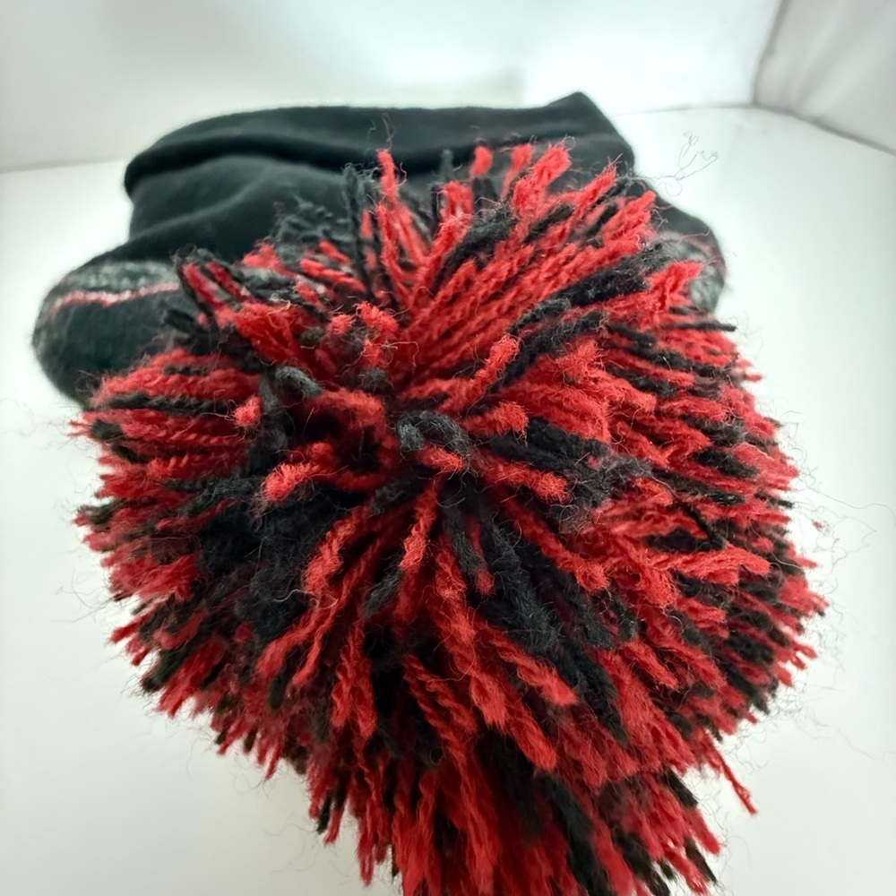 Vini Party On Christmas Beanie Hat Reindeer Santa Snowman Funny Pom Pom Gift - Picture 4 of 4